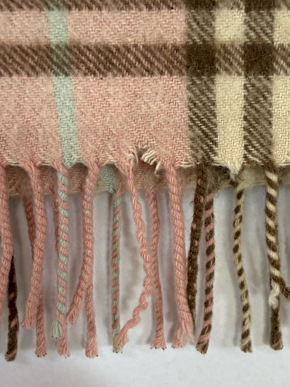 Burberry Pink Plaid cashmere Scarf with Fringe - Picture 6 of 6